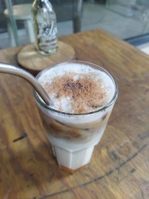 Pumpkin spice (sabe a Halloween, me encantó) at Miga Vegana in Mexico City