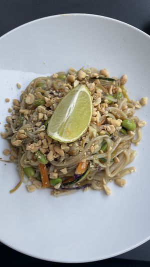 Vegan Pad Thai at Hops Beerstrò in Trieste