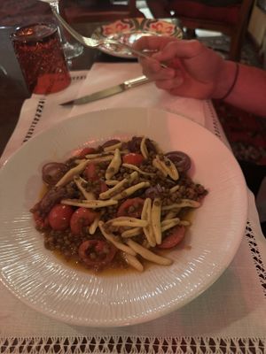 Pasta Linsen und Tomaten   at Osteria Gatto D'Oro in Toscolano Maderno
