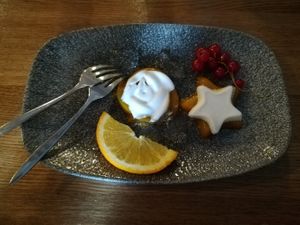 Mango Jelly dessert at Lam Vegan in Hamburg