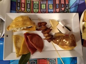 Appetiser mix at Dolce Vegan in Florence