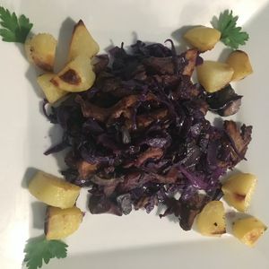 Seitan, cooked veggies, roasted potatoes and mushrooms at Dolce Vegan in Florence