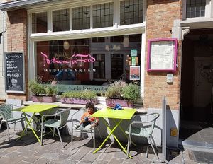 front terrace at Passion for Food in Bruges