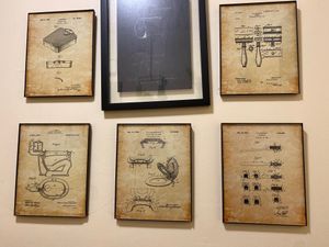 Bathroom decor at Grounds in New London