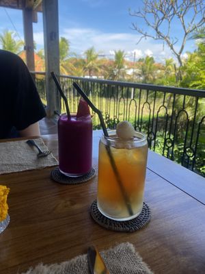 Dragonfruit juice and lychee iced tea   at Pistachio in Ubud