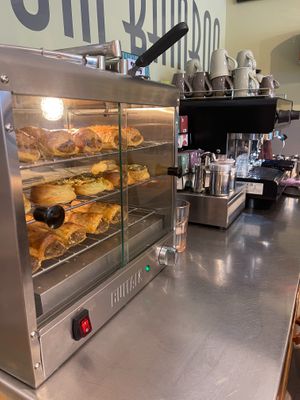 Vegan savoury bites ….. nom nom nom at Om Bamboo in Bude