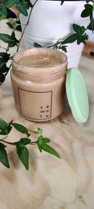 Cremas de frutos secos at li.V.re in Torrelodones