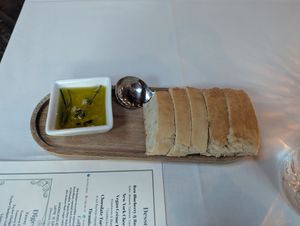 Free bread and olive oil at Cafe Aroma in Idyllwild