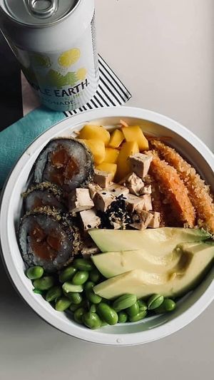 Vegan poké bowl at Nana Sushi in Heusden-zolder