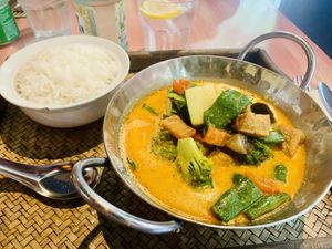 Curry rojo vegano con tofu   at Thai Rico in Barcelona