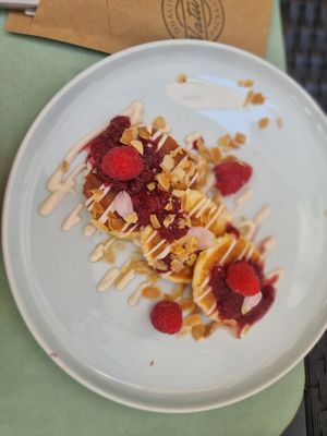 Pancakes (not vegan, can be made vegan but depends on availability of products, so perfect for vegetarians) at Caffè dell'Arte Boutique Rooms in Locarno