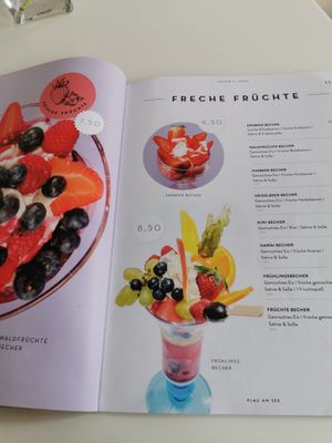 Auswahl Früchtebecher at Eiscafe al Ponte in Plau Am See