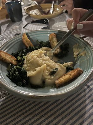 Fave e cicorie  at Matre in Gallipoli