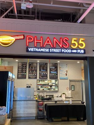 Store front at Phans 55 in Huntington Beach
