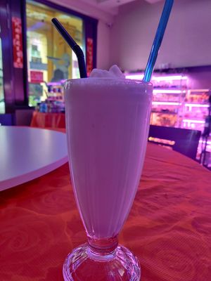Coconut soymilk shake at Man Yuan Fang in Malacca