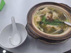 Vegetable dumpling soup at Man Yuan Fang in Malacca