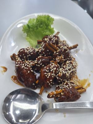 Spare ribs in peking sauce at Man Yuan Fang in Malacca