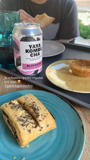 Folhado, pastel de nata e kombuchas  at Gaya Veggie Market in Lisbon