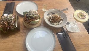 Poma met mandu, bao en taco’s. Later ook nog spring rolls  at Bambu in Haarlem