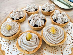 Taro mini tarts at Lilac Oak in Central Singapore