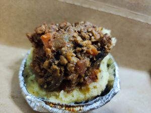 Mini bolognese pie superlicious 😋 at Lilac Oak in Central Singapore