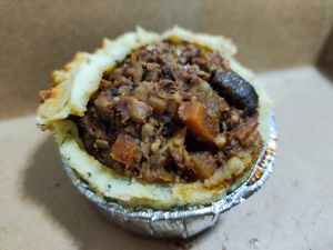 Mini bolognese pie must try at Lilac Oak in Central Singapore