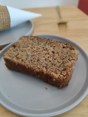 Banana read at Lilac Oak in Central Singapore