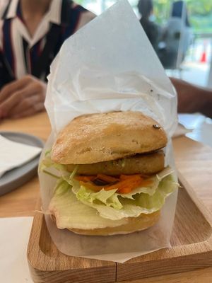  at Lilac Oak in Central Singapore