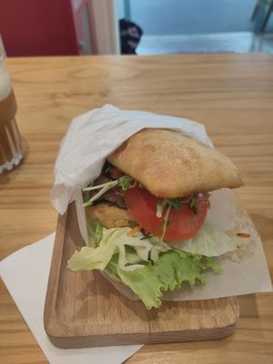 Mushroom & tofu sandwich with mango ice tea at Lilac Oak in Central Singapore