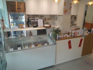 Counter at Lilac Oak in Central Singapore