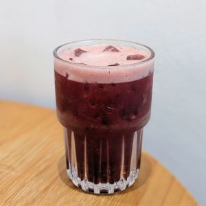 Vegan Iced Shaken Mixed Berries Earl Grey with Strawberry Pearls at Lilac Oak in Central Singapore