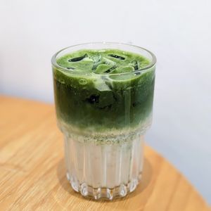 Vegan Iced Matcha Oat Latte at Lilac Oak in Central Singapore