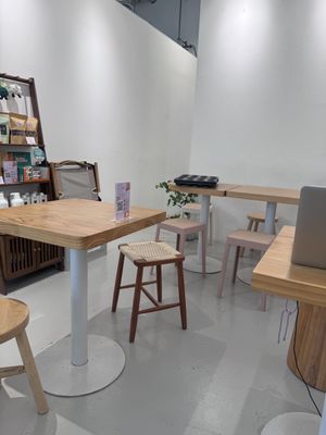 Seating   at Lilac Oak in Central Singapore