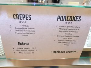 Vegan option for all at Vincis Heladería in Barcelona