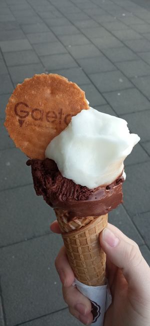 Medium Lemon and Dark Chocolate at Gaeta Gelato in Reykjavik