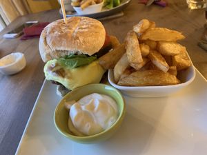 Homemade bean burger with vegan cheese and mayo. The chips are so goooood at The Navigation Inn in Oswestry