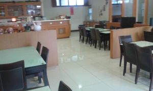 Inside at DīShuǐ Fāng 滴水坊 in Jiaoxi