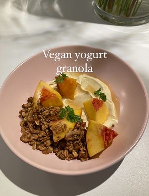 Vegan yogurt bowl at Pinch Brunch Bar in Seoul