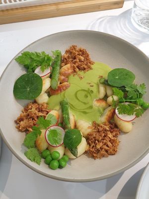 green peas & asparagus green curry (Thai style) at Pinch Brunch Bar in Seoul