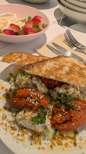  at Pinch Brunch Bar in Seoul