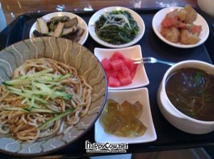 mahjong noodles set meal at Meimen Tea House in Taipei