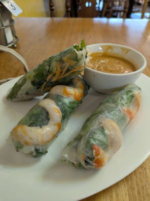 Summer rolls 🤤🤤🤤 at Loving Hut in Richmond