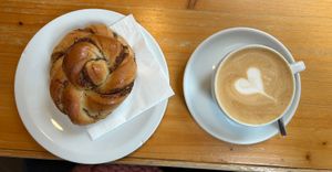 cardamom and cofee bun and oat cappuccino   at ORSONERO COFFEE in Milan