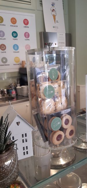 Biscottini/occhi di bue (vegan) at Gelati Cortese in Riccione