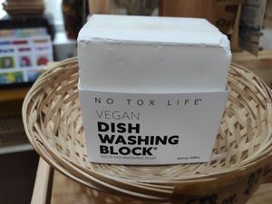 Dish washing at EarthWay Refill in Midleton