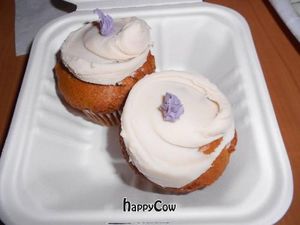 Vegan carrot cake cupcakes at BabyCakesNYC - Downtown Disney in Lake Buena Vista