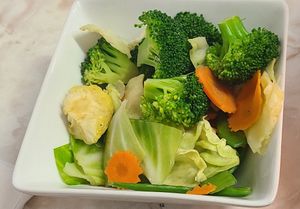  at Dara Thai in Williams