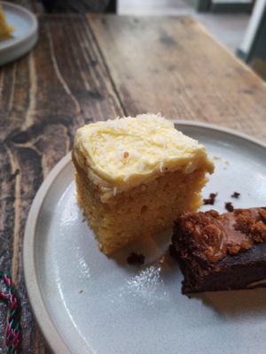 Mad tasty desserts at Hoogah Cafe in Swansea