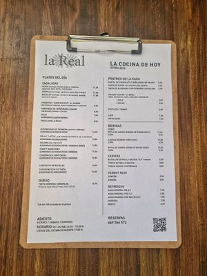 The menu. The salads and vegetarian dishes can easily be made vegan. at La Real in Valladolid