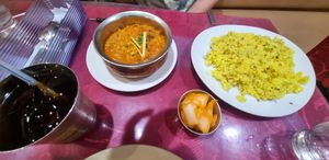 Oola tea, dhal curry and garlic rice at Namaste UENO Kitchen - ナマステ上野キッチン in Tokyo